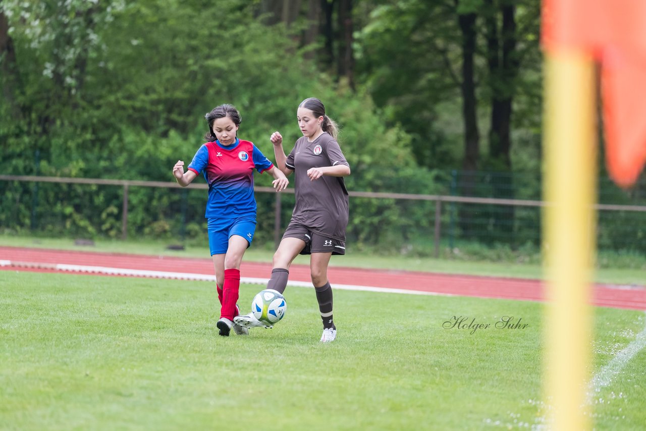 Bild 185 - wCJ VfL Pinneberg3 - St.Pauli : Ergebnis: 2:1